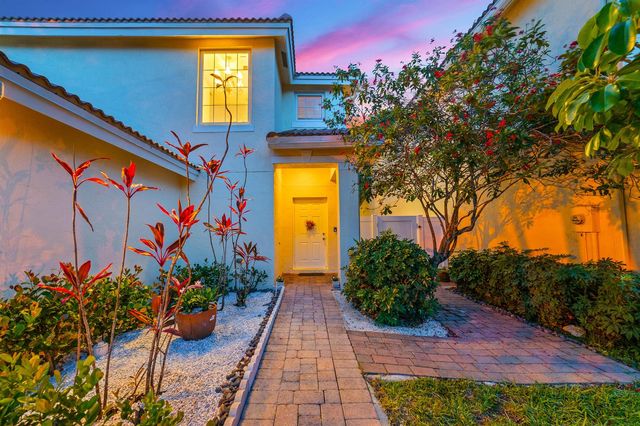 11930 Donlin Drive, Wellington, FL 33414
