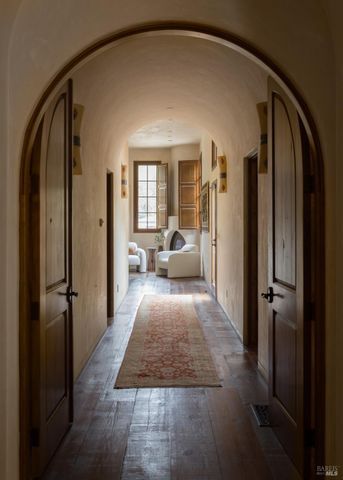 18455 Half Moon St, Sonoma, CA 95476