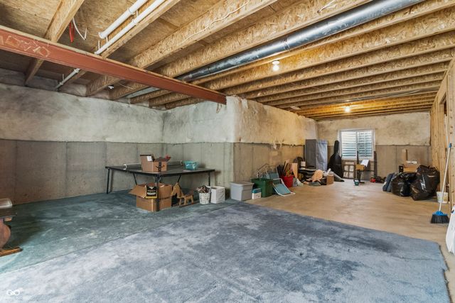 15271 Tiki Trail, Noblesville, IN 46060