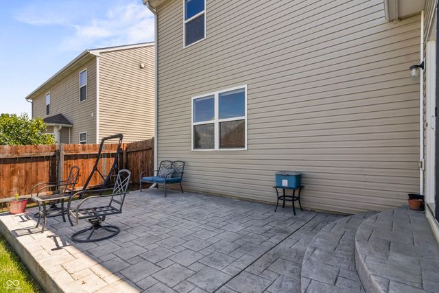 15271 Tiki Trail, Noblesville, IN 46060