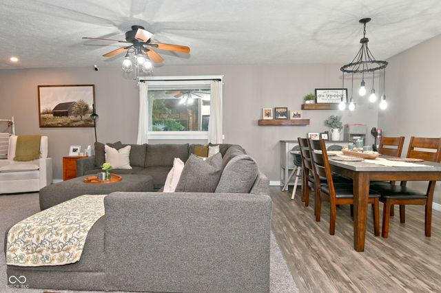 197 Depot Court, Bargersville, IN 46106