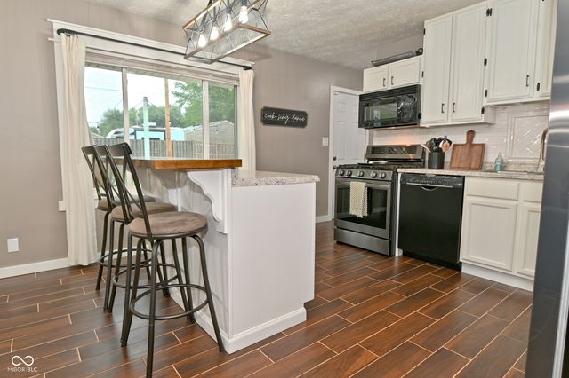 197 Depot Court, Bargersville, IN 46106