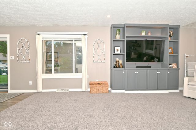 197 Depot Court, Bargersville, IN 46106