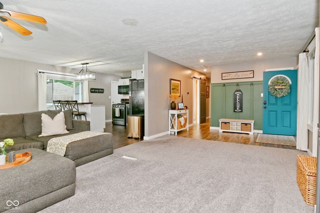 197 Depot Court, Bargersville, IN 46106