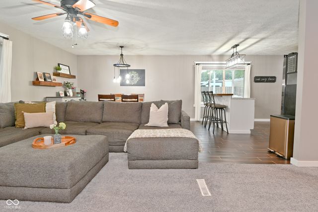 197 Depot Court, Bargersville, IN 46106