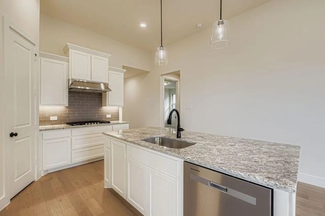 838 Stone Grove Road, Lavon, TX 75166