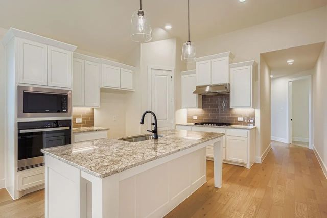 838 Stone Grove Road, Lavon, TX 75166