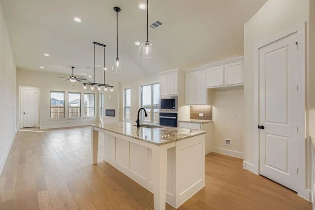 838 Stone Grove Road, Lavon, TX 75166