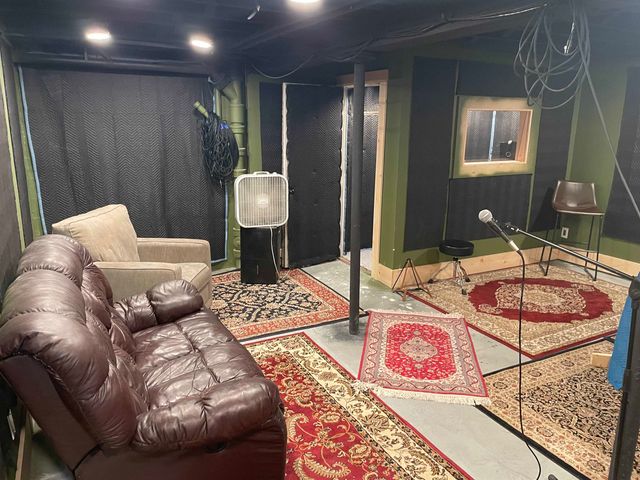 11 Copeland Drive, Rochester, NH 03867