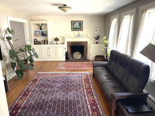 11 Copeland Drive, Rochester, NH 03867