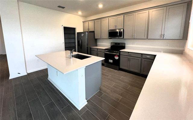 2840 FITNESS STREET, Clermont, FL 34714