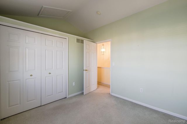 1004 Island Lake Drive, Oxford Charter Township, MI 48371