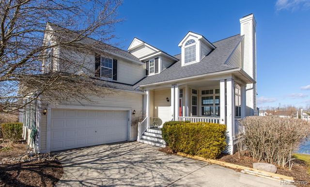 1004 Island Lake Drive, Oxford Charter Township, MI 48371