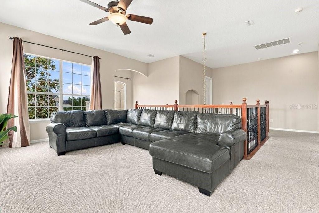 Image 16 of property listing at 2609 SAND ARBOR CIRCLE, Orlando, FL 32824