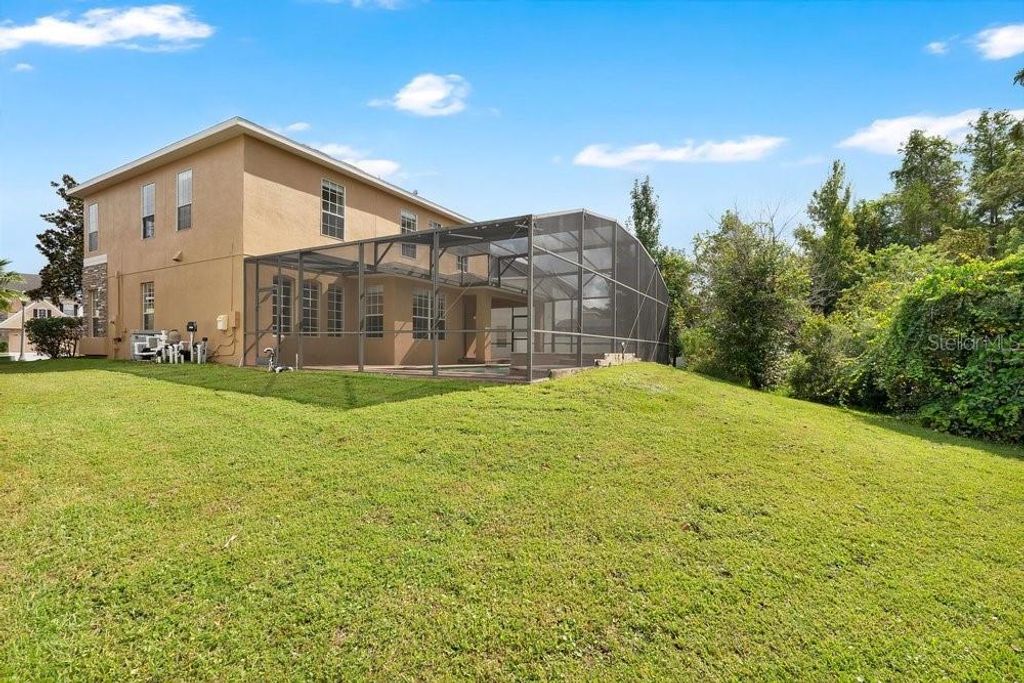 Image 32 of property listing at 2609 SAND ARBOR CIRCLE, Orlando, FL 32824