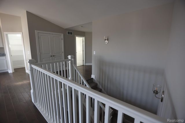 1012 Camellia Circle 48, Marion Twp, MI 48843