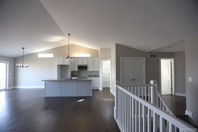 1012 Camellia Circle 48, Marion Twp, MI 48843