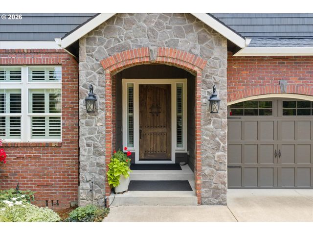 21818 SHANNON Ln, West Linn, OR 97068