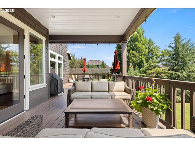21818 SHANNON Ln, West Linn, OR 97068