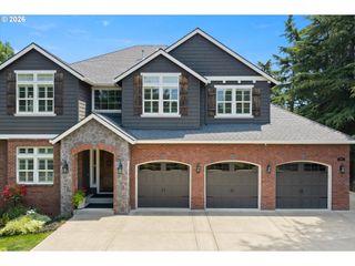21818 SHANNON Ln, West Linn, OR 97068