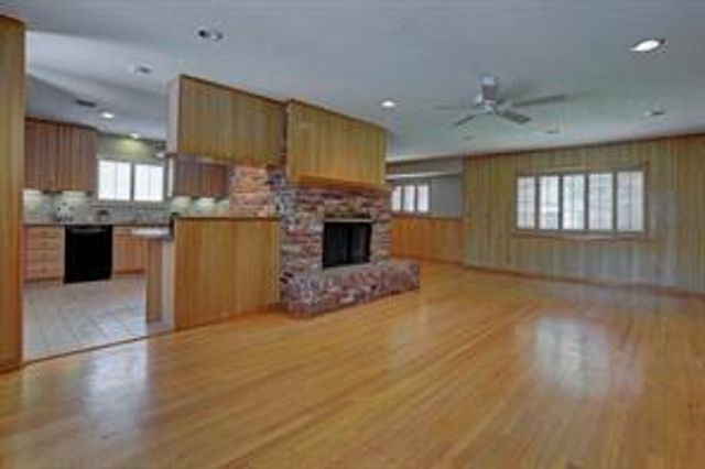 3815 Sun Valley Drive, Houston, TX 77025