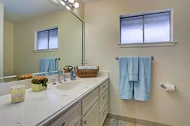 3815 Sun Valley Drive, Houston, TX 77025