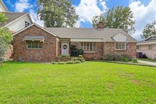 3815 Sun Valley Drive, Houston, TX 77025