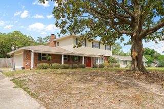 197 Country Club Road, Shalimar, FL 32579
