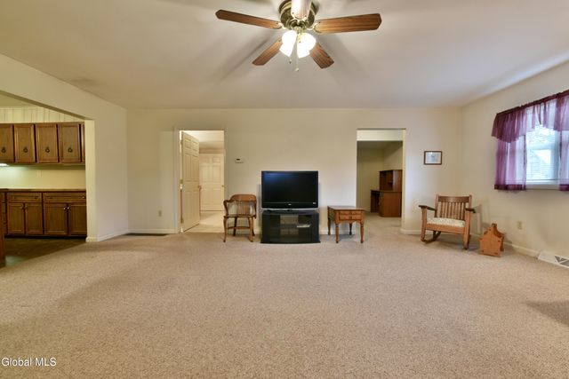 807 Fon Clair Street, Johnstown, NY 12095