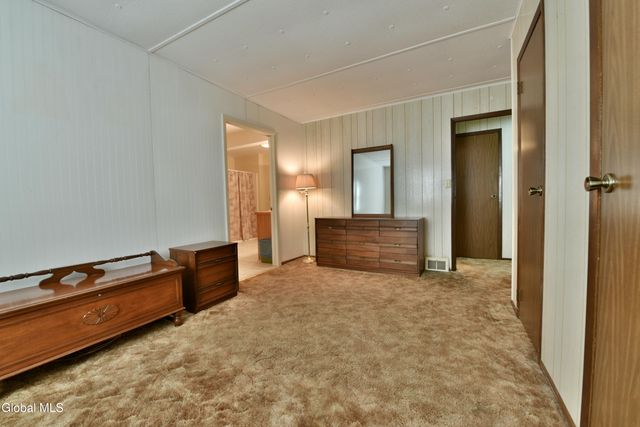 807 Fon Clair Street, Johnstown, NY 12095