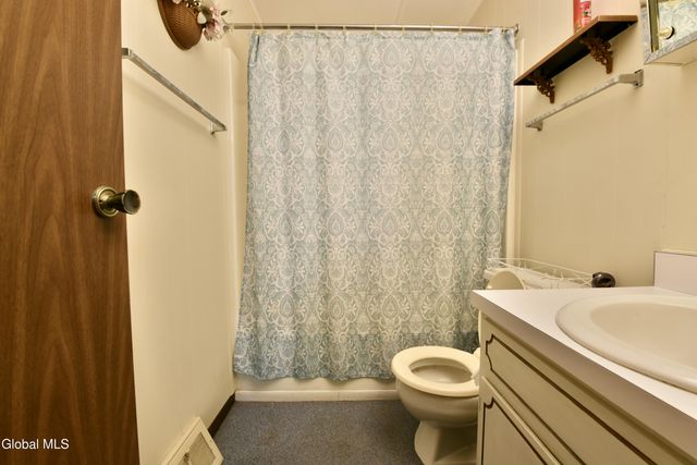 807 Fon Clair Street, Johnstown, NY 12095