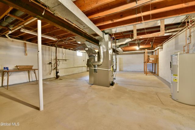 807 Fon Clair Street, Johnstown, NY 12095