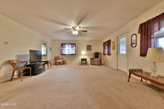 807 Fon Clair Street, Johnstown, NY 12095