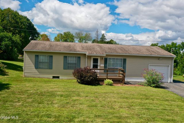 807 Fon Clair Street, Johnstown, NY 12095