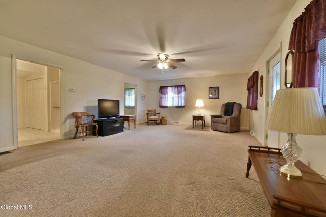 807 Fon Clair Street, Johnstown, NY 12095