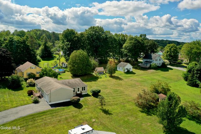 807 Fon Clair Street, Johnstown, NY 12095