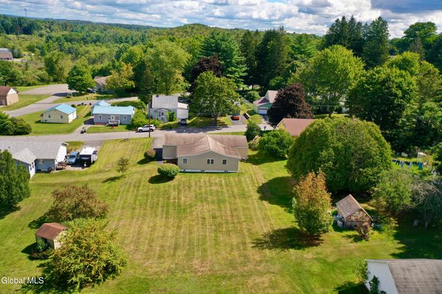807 Fon Clair Street, Johnstown, NY 12095