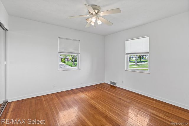 3441 Hawthorne Drive, Flint, MI 48503
