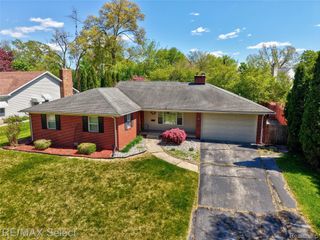 3441 Hawthorne Drive, Flint, MI 48503
