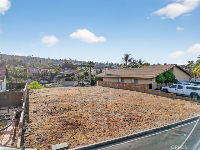 21951 Stawberry Lane, Canyon Lake, CA 92587