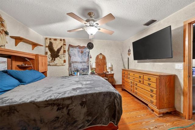 19150 COUNTY ROAD 450, Umatilla, FL 32784