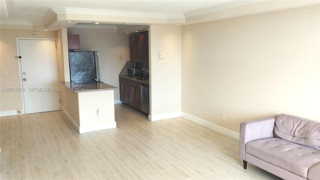 2020 NE 135th Street 506, North Miami, FL 33181