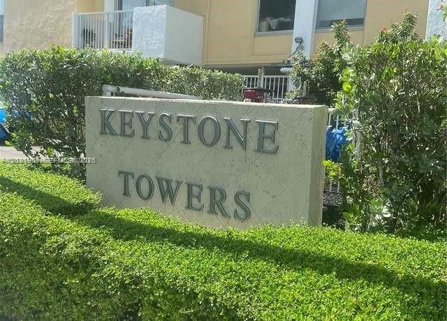 2020 NE 135th Street 506, North Miami, FL 33181