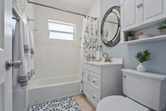 1841 NE 41st Street, Pompano Beach, FL 33064