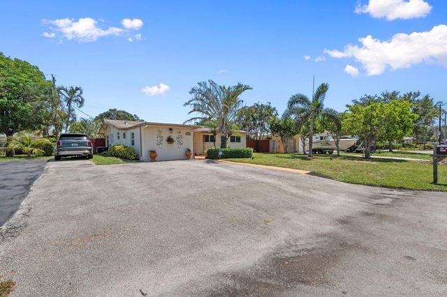 1841 NE 41st Street, Pompano Beach, FL 33064