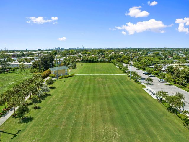 1841 NE 41st Street, Pompano Beach, FL 33064