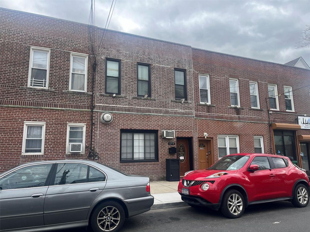 125-10 18 Avenue, College Point, NY 11356