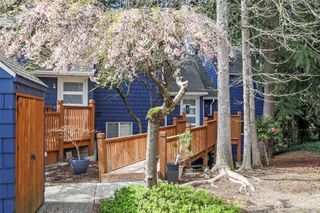 9165 45th Avenue SW #6, Seattle, WA 98136