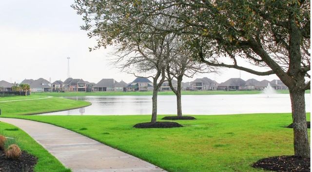 31207 Elmgrove Knoll Drive, Hockley, TX 77447