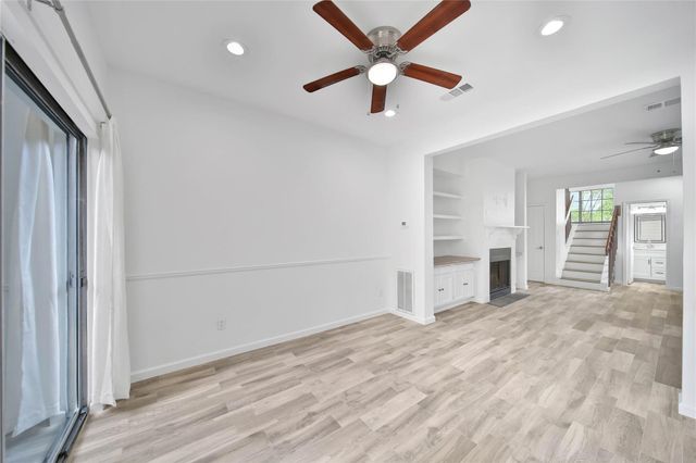 712 Country Place Drive D, Houston, TX 77079